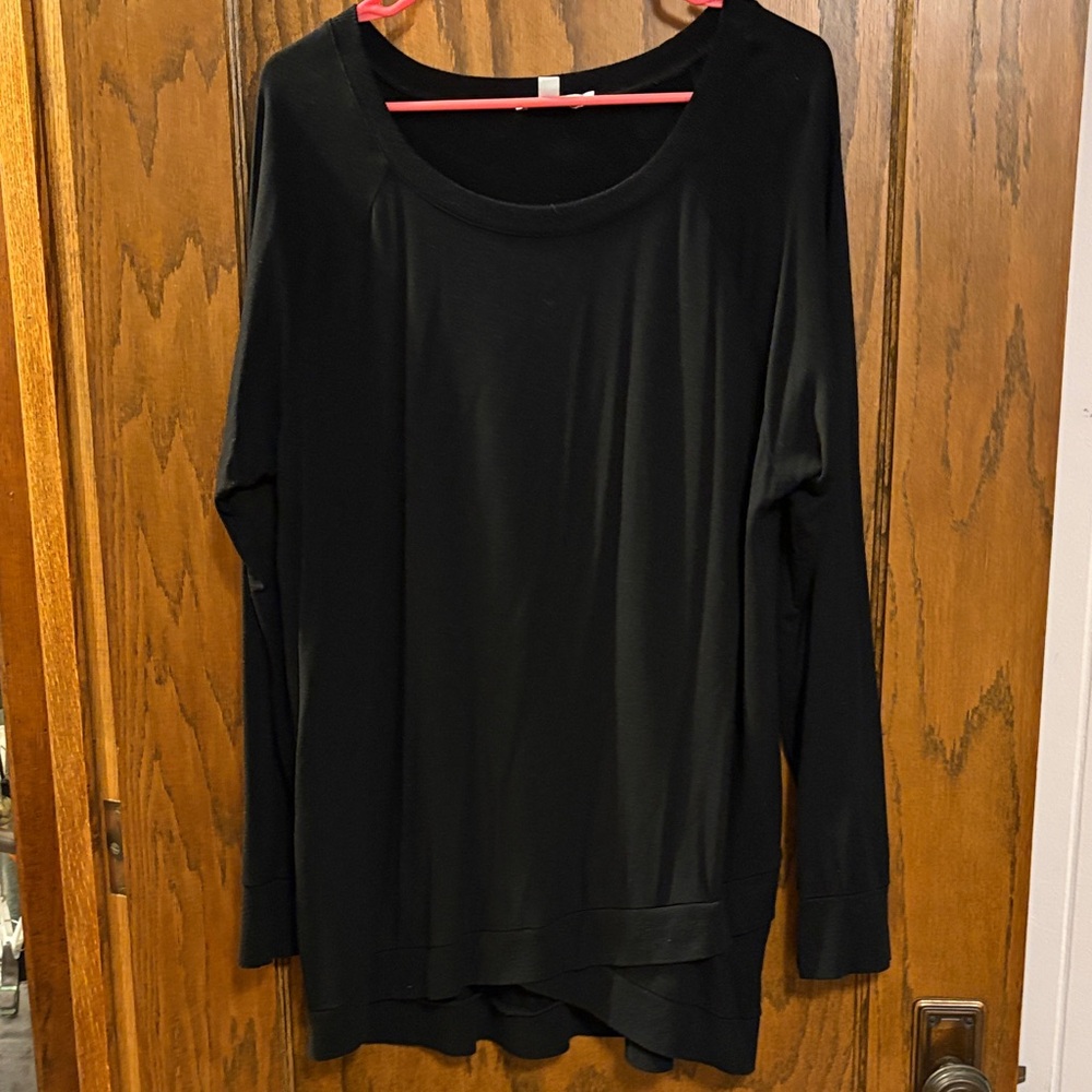 Black Women's crew neck
